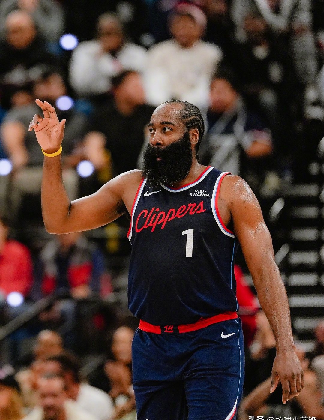 波士顿凯尔特人回应争议备战NBA总决赛哈登爆冷击败美国队，这一次真的马赛转会期回应争议的简单介绍